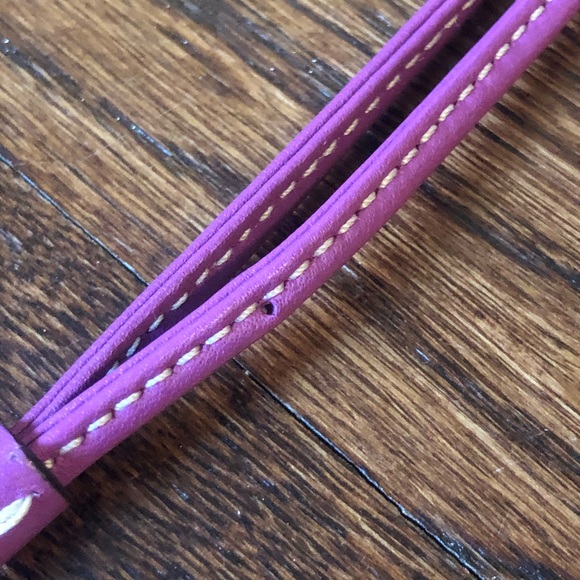 Coach - Picture 2 of 8